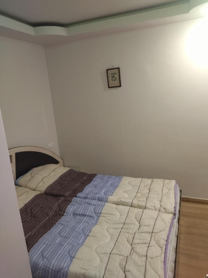 Abovyan 36 Apt & Tour Erivan Exterior foto