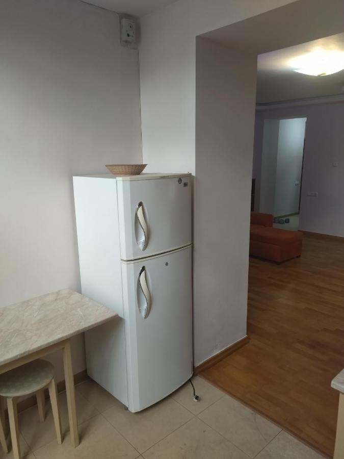 Abovyan 36 Apt & Tour Erivan Exterior foto